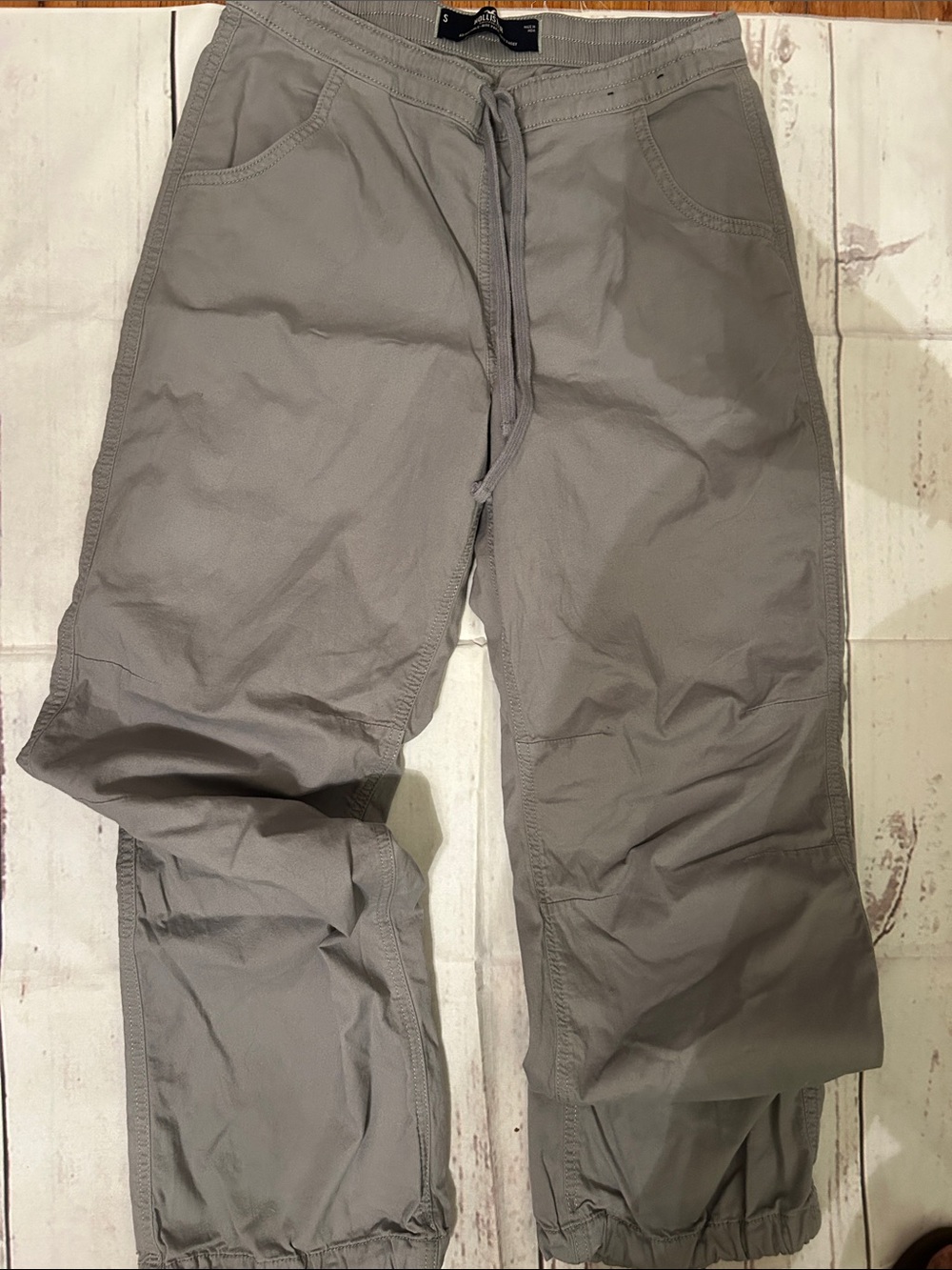 Woman’s Hollister Parachute Pants